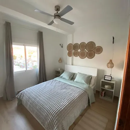 Flores Apartment *